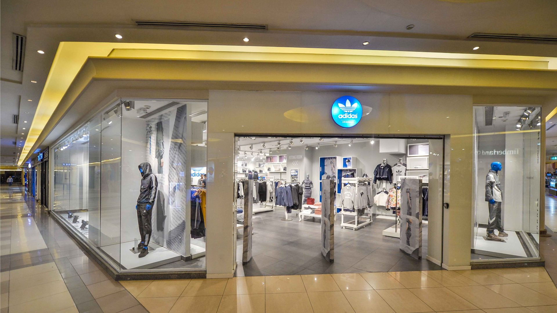 Distributie Permanent badminton Citystars Shopping Mall. Over 750 luxurious stores.
